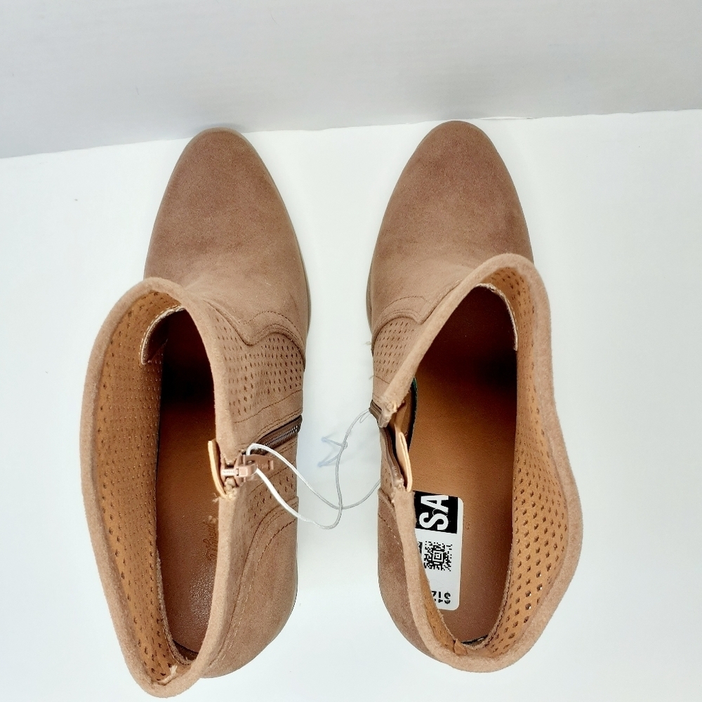 🍂 Universal Thread Crissy Laser Cut Ankle Boots … - image 7